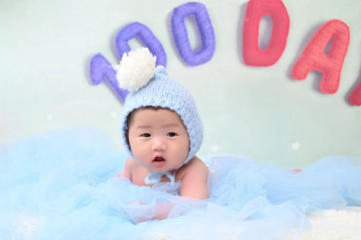 广汉四个月宝宝如何抱